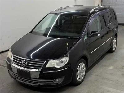 VOLKSWAGEN GOLF TOURAN