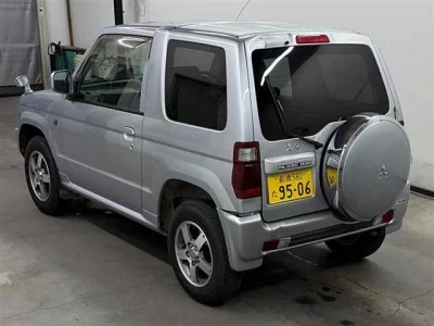 MITSUBISHI PAJERO MINI