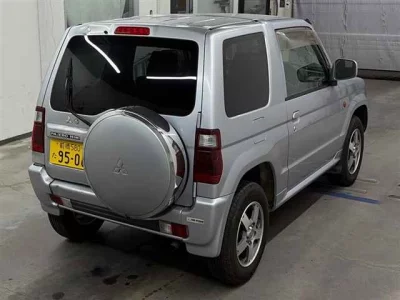 MITSUBISHI PAJERO MINI