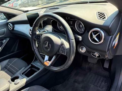 MERCEDES BENZ CLA SHOOTING BRAKE