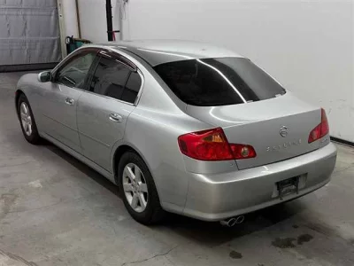 NISSAN SKYLINE