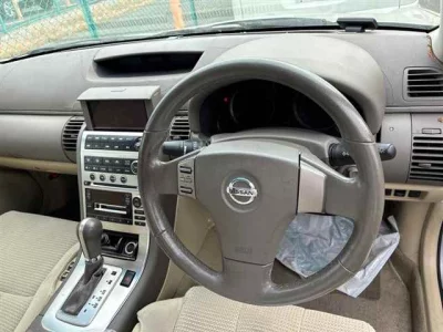 NISSAN SKYLINE