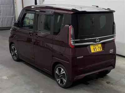 NISSAN ROOX