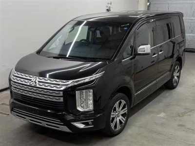 MITSUBISHI DELICA D5