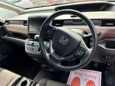 HONDA FREED+
