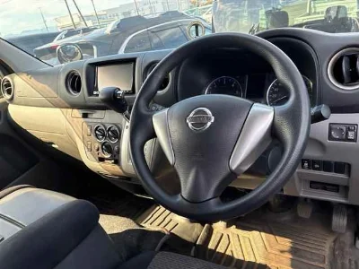 NISSAN NV350 CARAVAN 3
