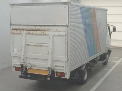MITSUBISHI FUSO FIGHTER