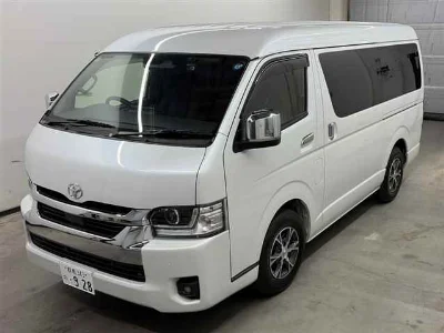 TOYOTA HIACE