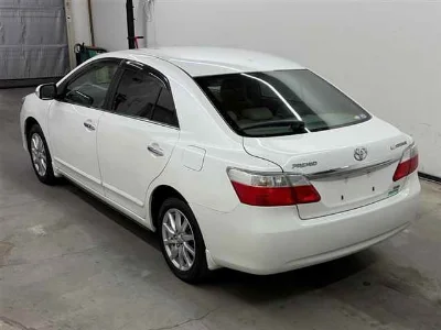 TOYOTA PREMIO