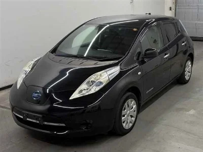 NISSAN LEAF 4