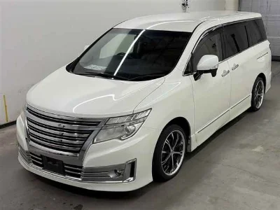 NISSAN ELGRAND 4