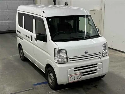 NISSAN CLIPPER VAN 1