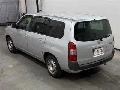 TOYOTA SUCCEED