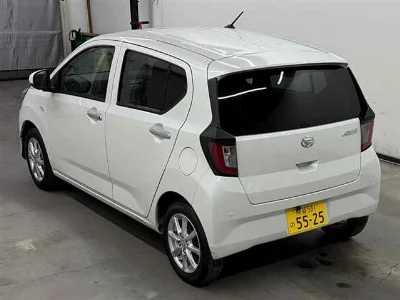 DAIHATSU MIRA E S 2