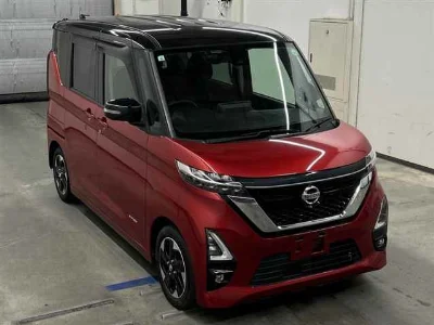 NISSAN ROOX 1
