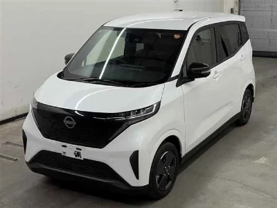 NISSAN SAKURA 4