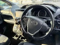 Цена авто Toyota Voxy с аукционов Японии, номер кузова ZRR85W, пробег 192 000, оценка 2