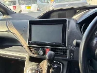 Цена авто Toyota Voxy с аукционов Японии, номер кузова ZRR85W, пробег 192 000, оценка 2