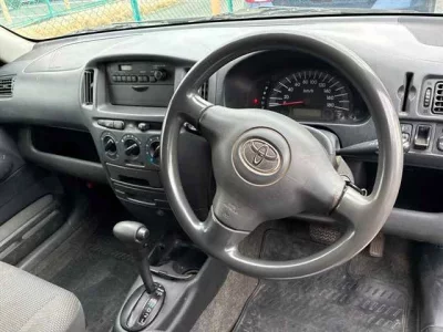 TOYOTA SUCCEED