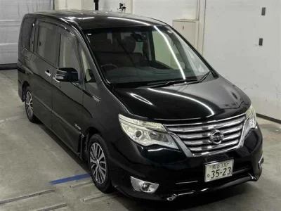 NISSAN SERENA 1