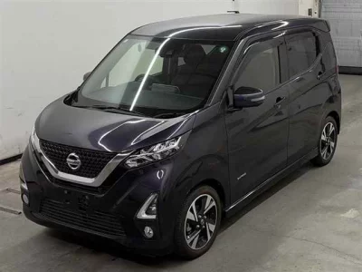 NISSAN DAYZ 4