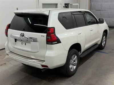 TOYOTA LAND CRUISER PRADO 4