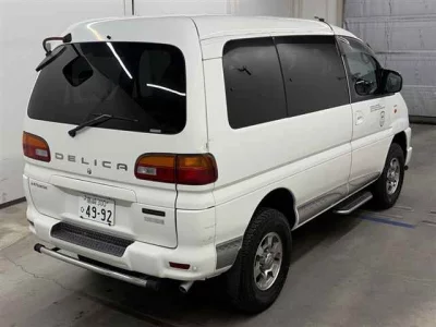 MITSUBISHI DELICA