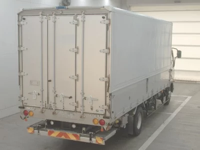 MITSUBISHI FUSO FIGHTER