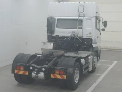 NISSAN UD