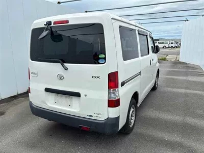 TOYOTA LITE ACE VAN
