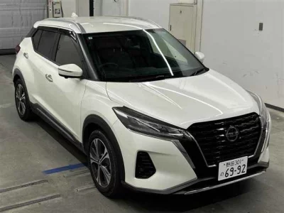 NISSAN KICKS