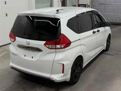 HONDA FREED+