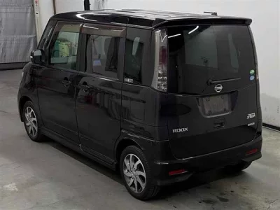 NISSAN ROOX
