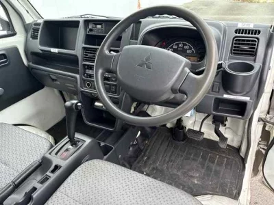 MITSUBISHI MINICAB TRUCK