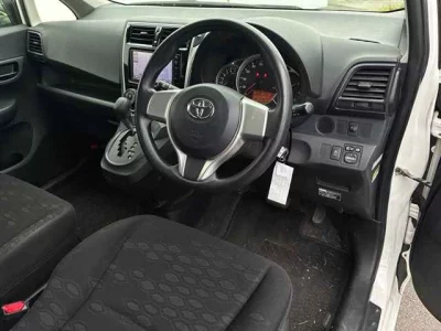 TOYOTA RACTIS