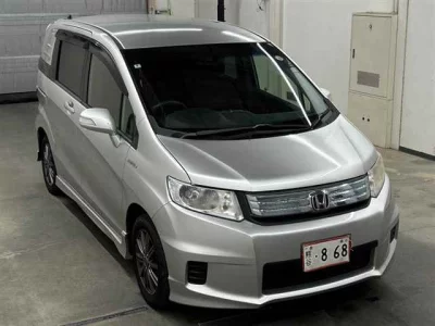 HONDA FREED SPIKE