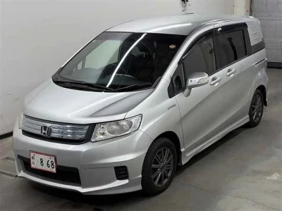 HONDA FREED SPIKE