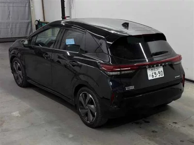 NISSAN AURA