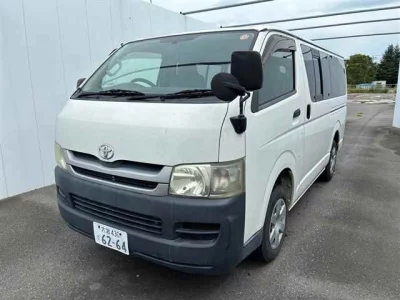 TOYOTA REGIUS VAN