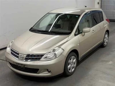 NISSAN TIIDA
