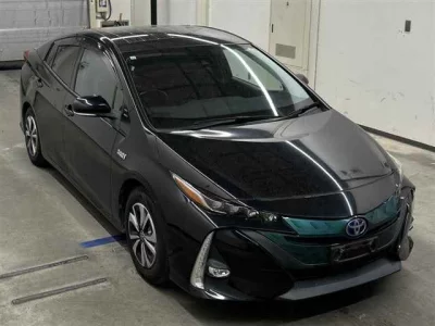 TOYOTA PRIUS PHV
