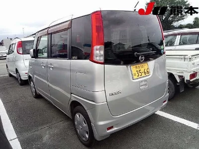NISSAN ROOX