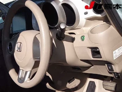 HONDA N BOX SLASH
