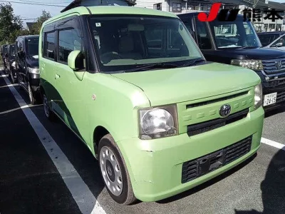TOYOTA PIXIS SPACE