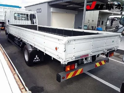 MITSUBISHI FUSO FIGHTER