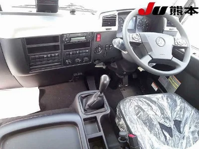 MITSUBISHI FUSO FIGHTER