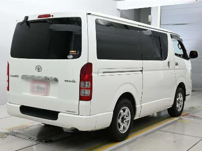 TOYOTA REGIUS VAN
