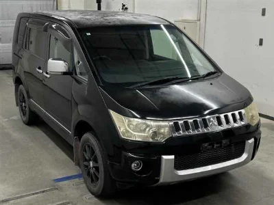 MITSUBISHI DELICA D5