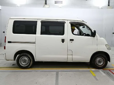 TOYOTA LITE ACE VAN