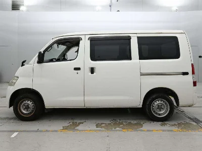 TOYOTA LITE ACE VAN